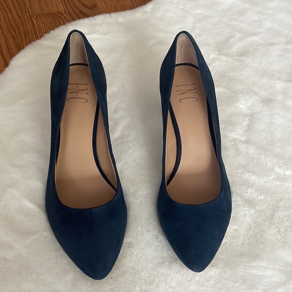 INC velvet heel size 7.5 - Picture 2 of 7